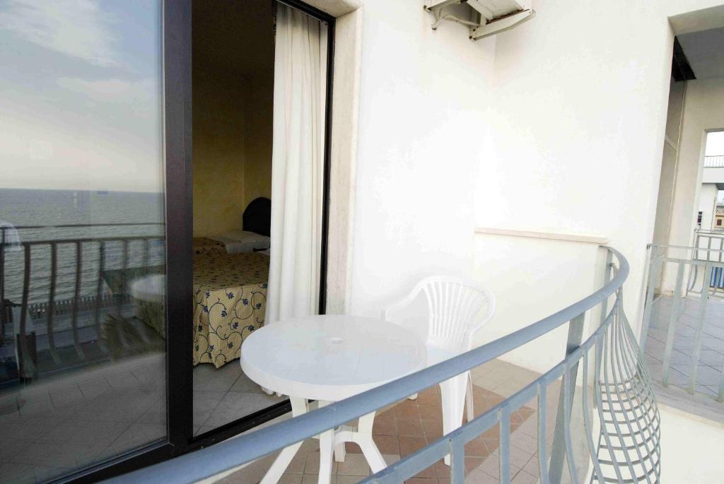 Hotel L'Approdo 안치오 객실 사진