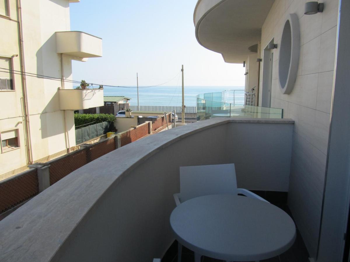Hotel L'Approdo 안치오 객실 사진